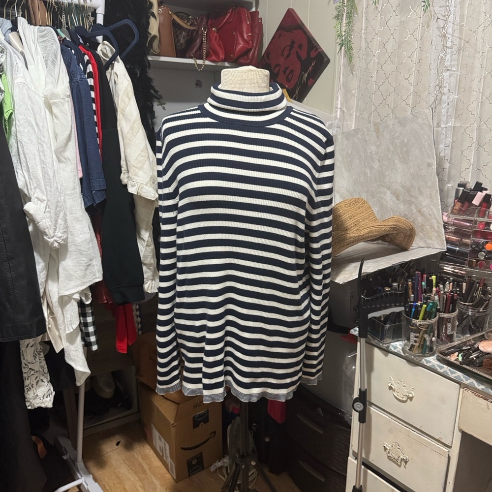 GAP Navy and White Striped Sweater